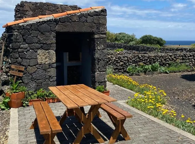 Casa Da Costa Madalena (Azores)